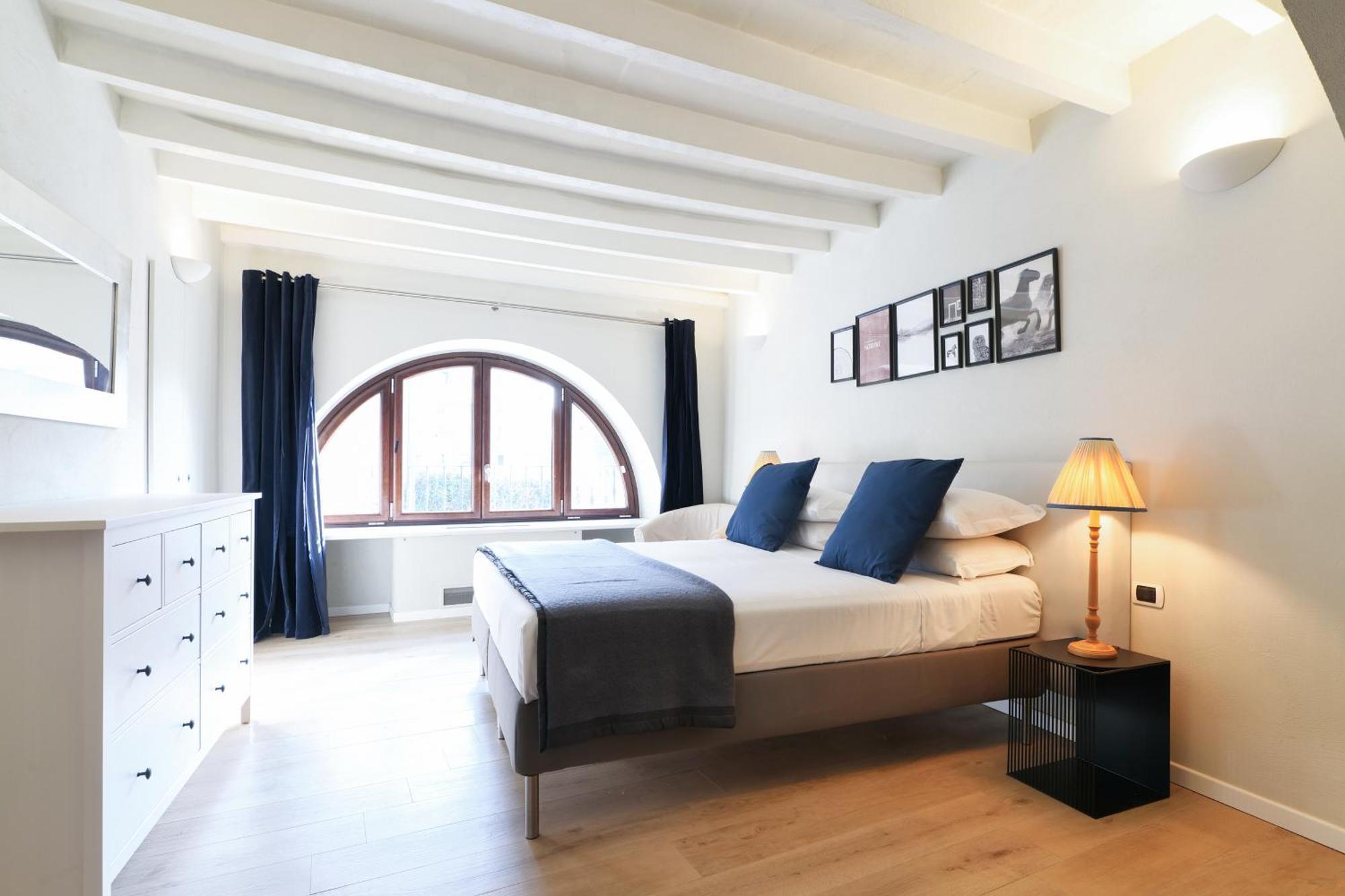 Elegant Rosales Apt. Milano Eksteriør billede